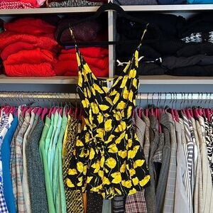 Sace black/yellow adjustable strap v neck tie front romper size S